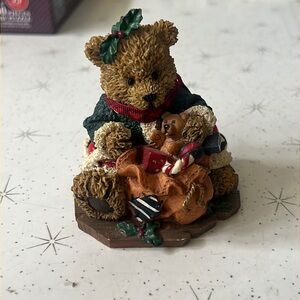 Vintage Limited Edition Heart Patch Place Young’s Incorporated Resin Bear